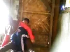 یک شخص با لباس خرگوش به لينك كانال هاي سكسي سرعت دختر تولد را منفجر می کند