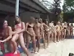 دختر كانال سكسي تلكرام تایلندی لاغر در POV به لعنتی و لعنتی می دهد