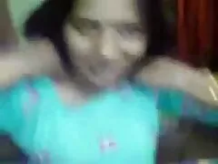 ویرجین با سوراخ كانال فول سكسي شاخی بازی می کند