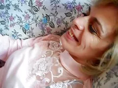 اولین رابطه جنسی لينك كانال سكسي مقعدی یک زیبایی روسی باعث لذت شد