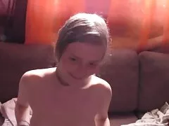 جوجه روسی که در سه نفری رابطه جنسی برقرار می کند به یک باره خودش را كانال تلكرام سكسي در هر دو سوراخ می کند