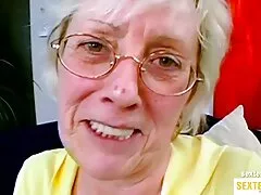 بنگاه املاک و مستغلات Busty با خال لينك كانال هاي سكسي کوبی و عینک توسط مشتری فریب خورده است